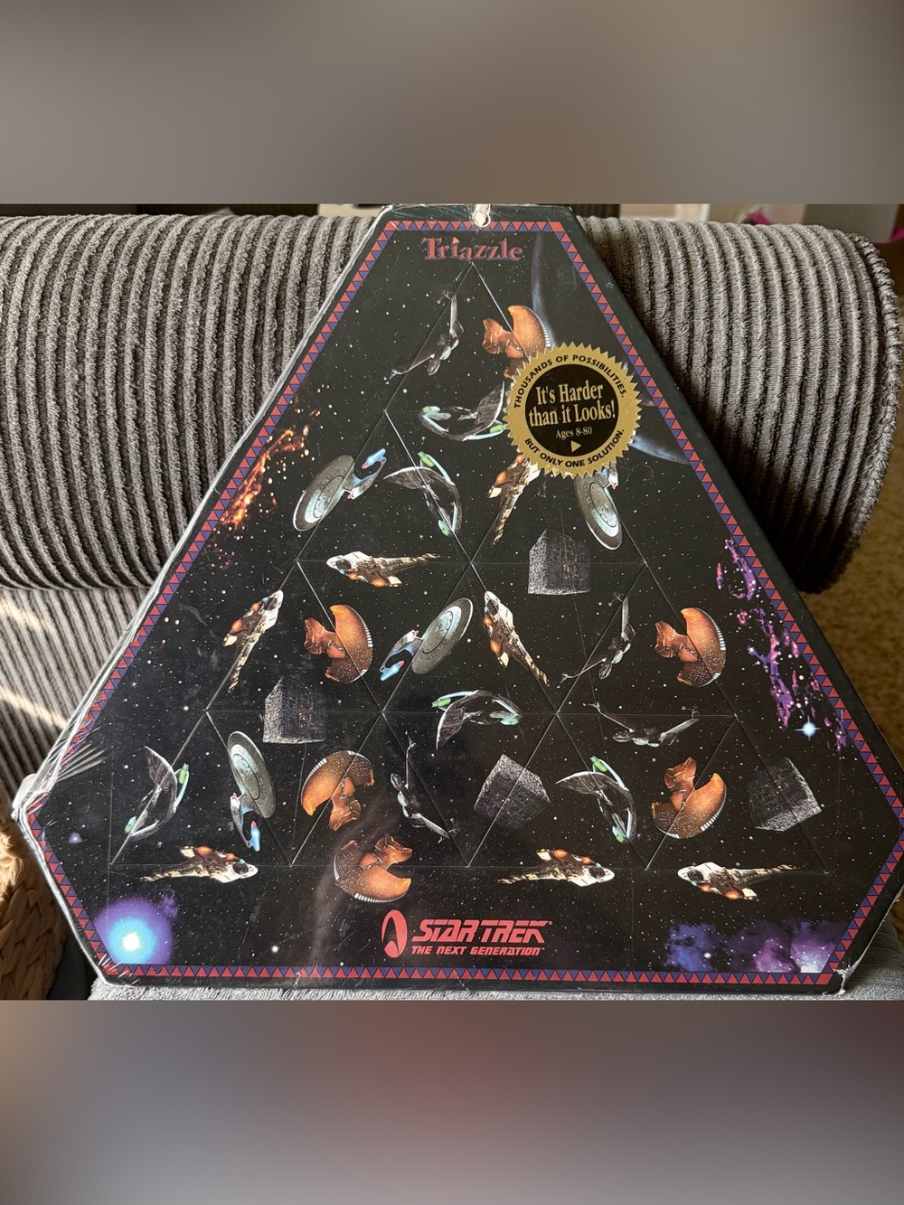 READ VTG Star Trek The Next Generation Triazzle Puzzle - Black Space Design